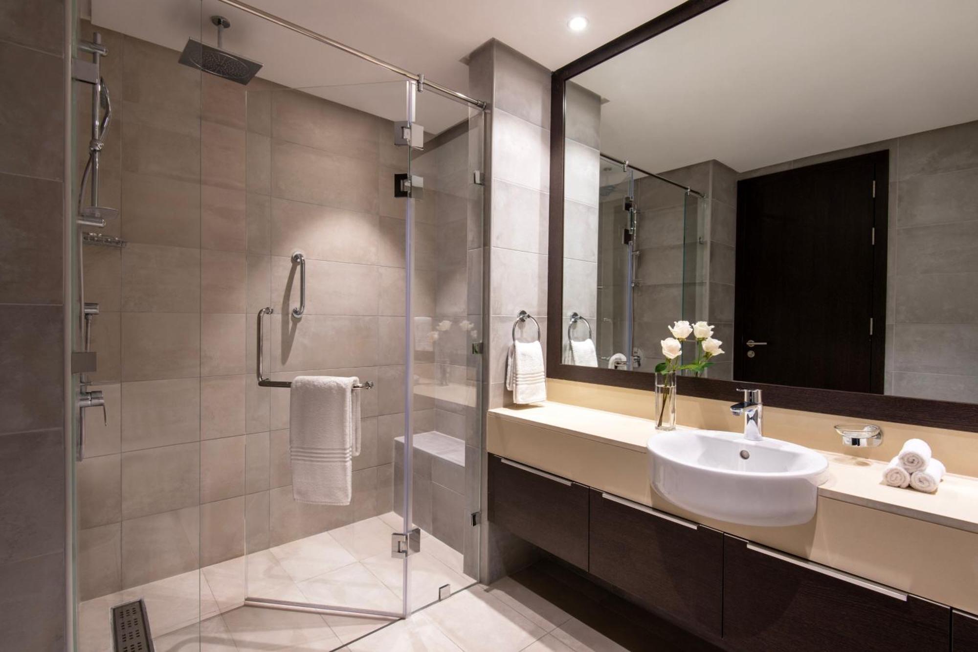 One-Bedroom Premier King Suite